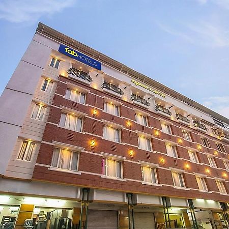 Fabhotel Phoenix Resorts - Nr M Chinnaswamy Stadium Бангалор Екстериор снимка