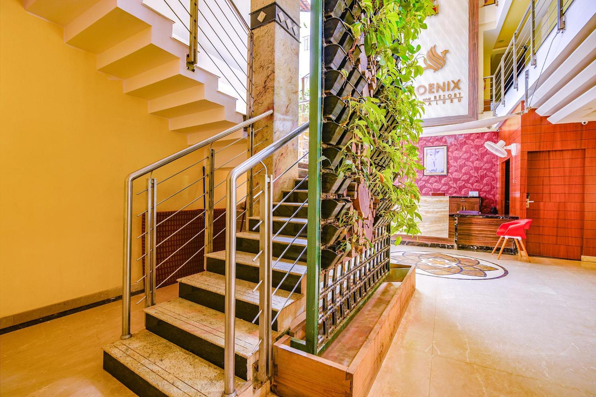 Fabhotel Phoenix Resorts - Nr M Chinnaswamy Stadium Бангалор Екстериор снимка