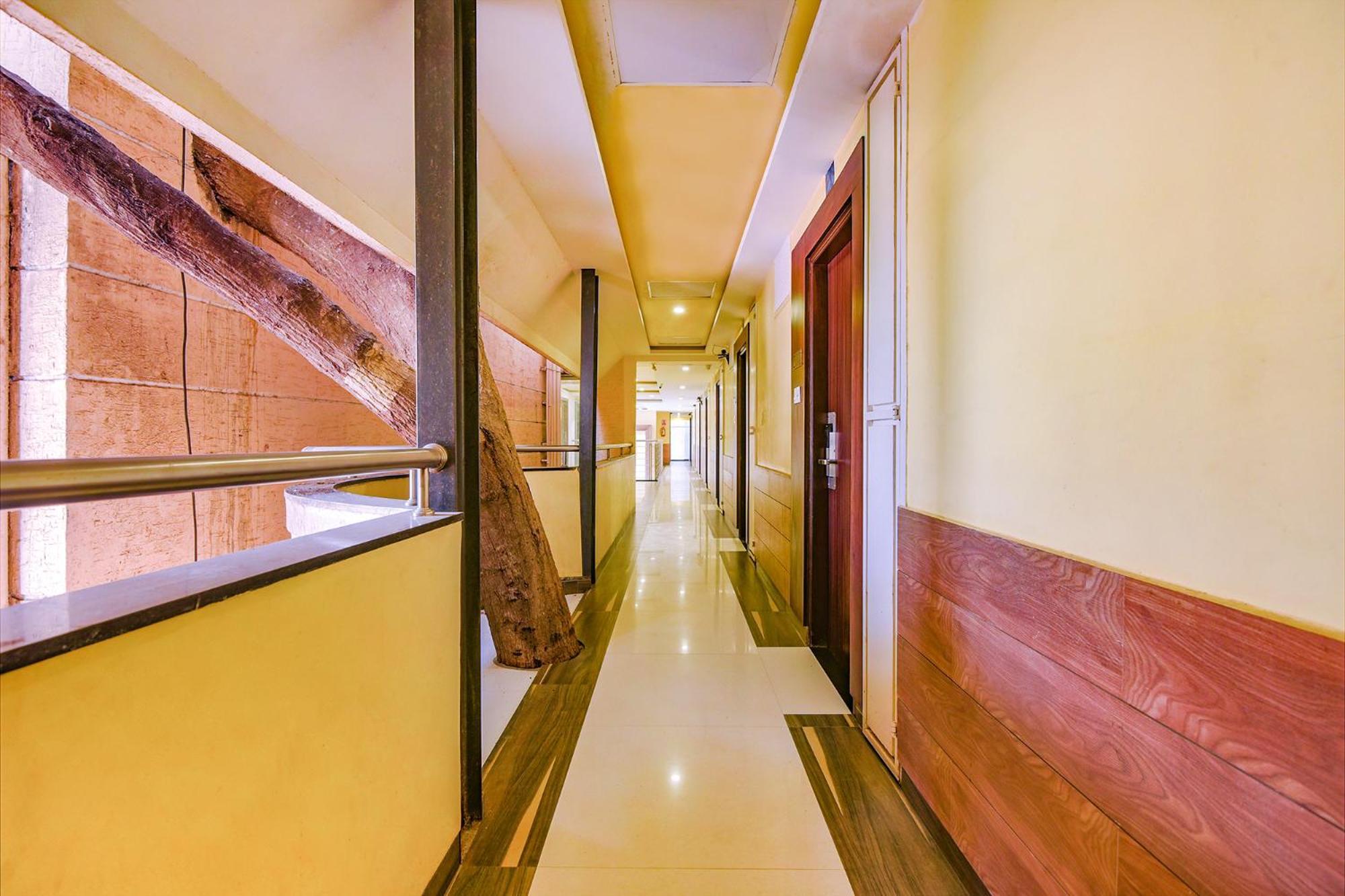 Fabhotel Phoenix Resorts - Nr M Chinnaswamy Stadium Бангалор Екстериор снимка