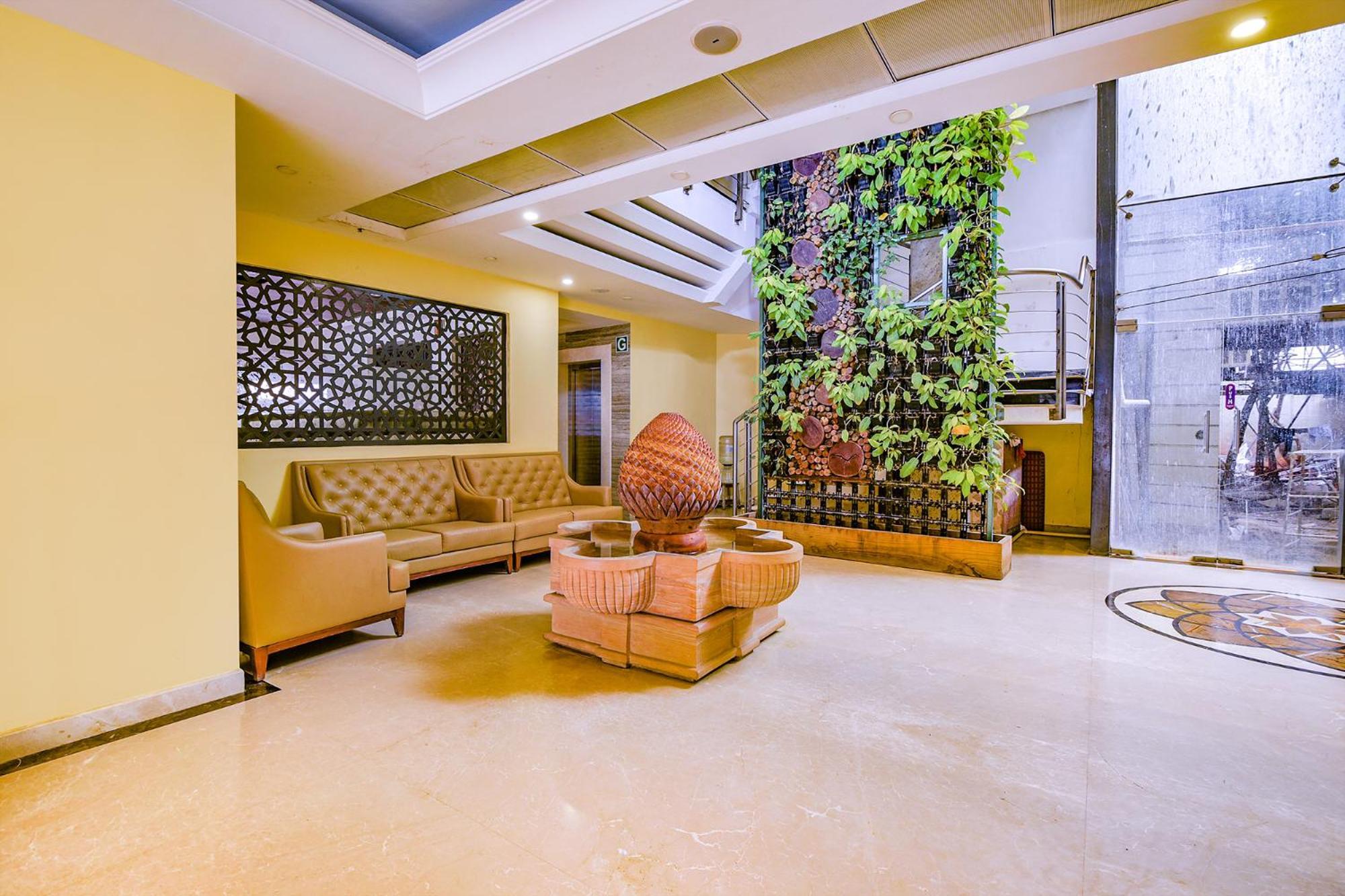 Fabhotel Phoenix Resorts - Nr M Chinnaswamy Stadium Бангалор Екстериор снимка