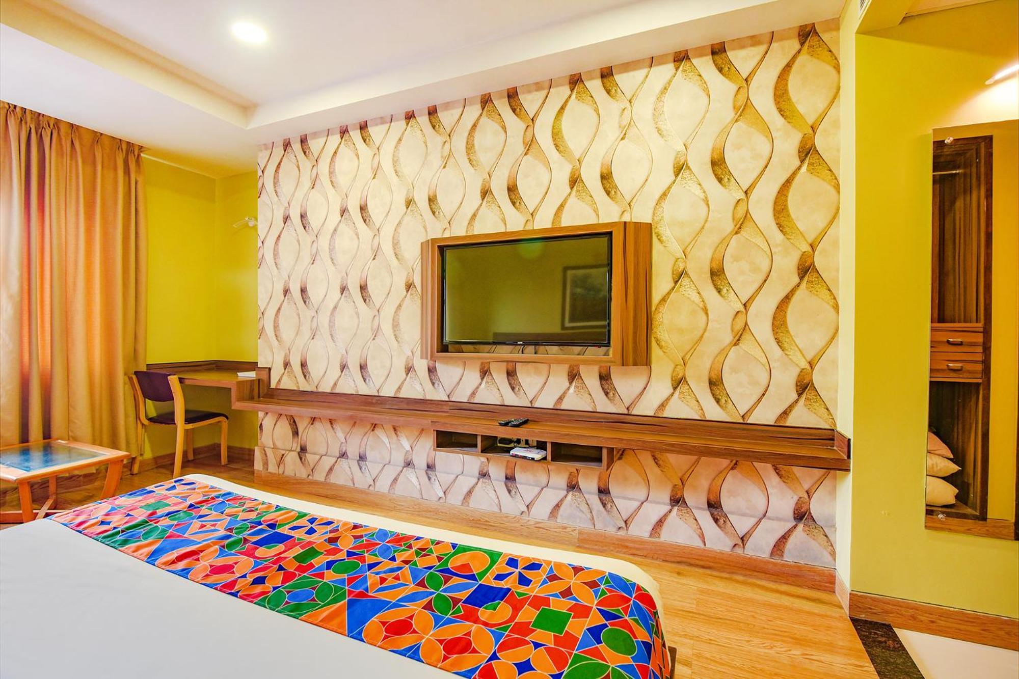 Fabhotel Phoenix Resorts - Nr M Chinnaswamy Stadium Бангалор Екстериор снимка