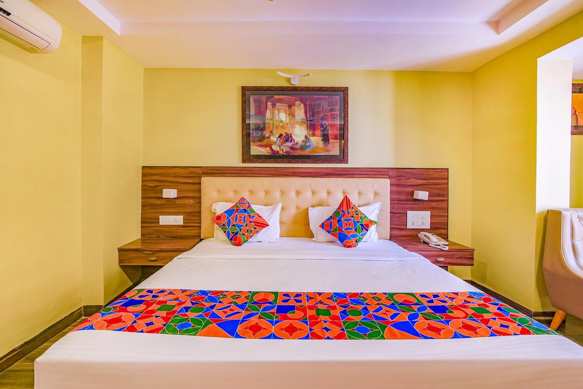 Fabhotel Phoenix Resorts - Nr M Chinnaswamy Stadium Бангалор Екстериор снимка