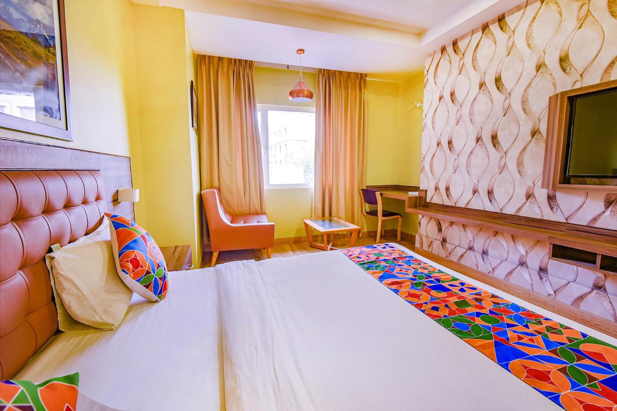 Fabhotel Phoenix Resorts - Nr M Chinnaswamy Stadium Бангалор Екстериор снимка